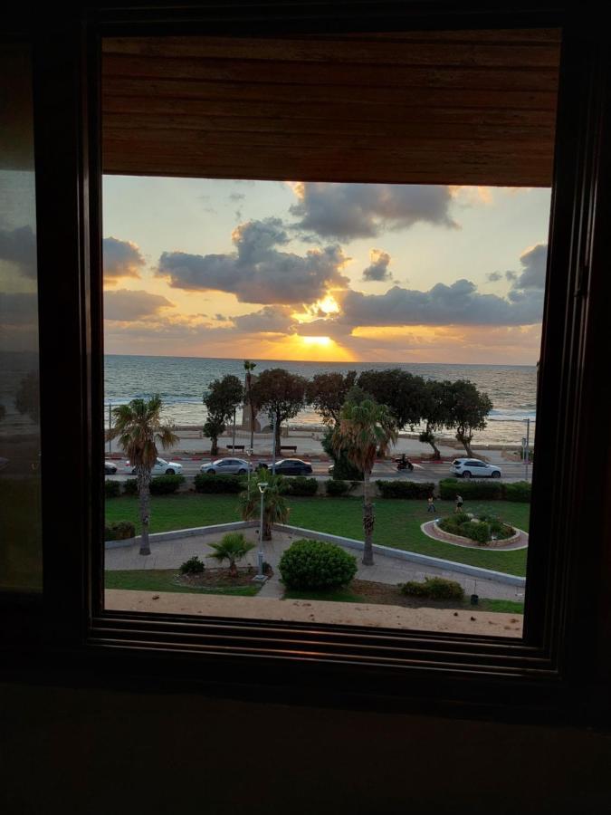 First Sea Line Apartment, Acre - Amazing Coastal View In Heart Of Akko Экстерьер фото