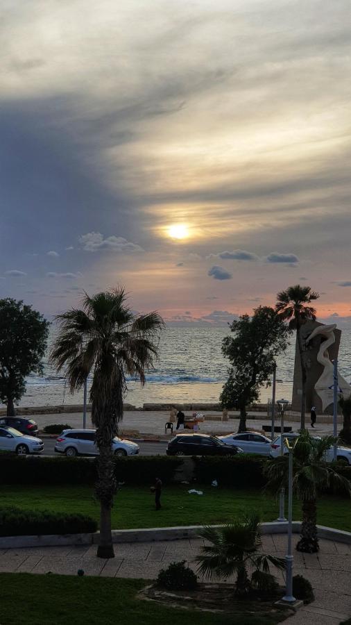 First Sea Line Apartment, Acre - Amazing Coastal View In Heart Of Akko Экстерьер фото